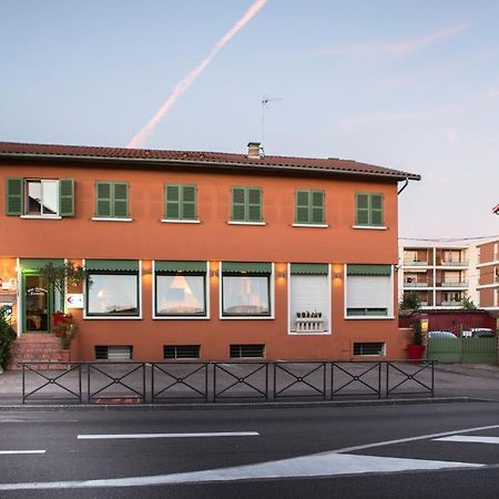 Auberge De La Vallee Francheville  Ngoại thất bức ảnh